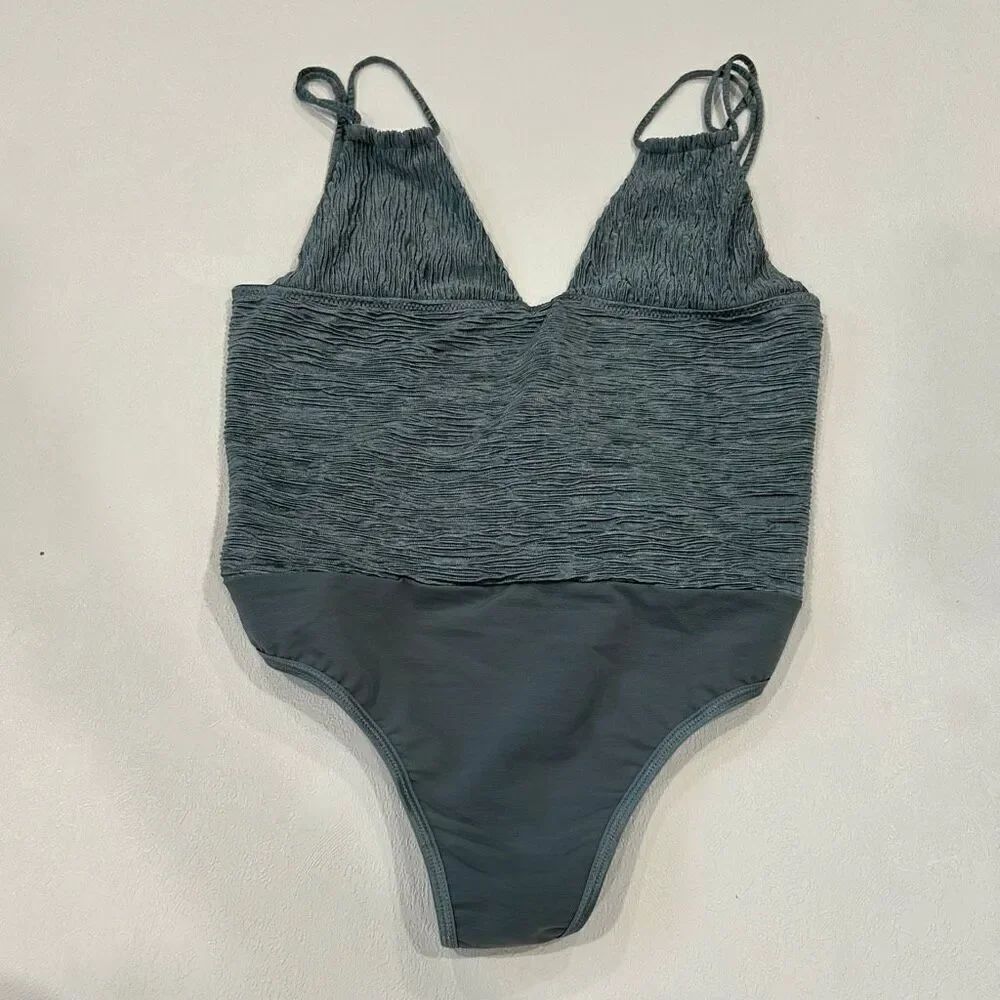 Out From Under Urban Outfitters Blue Textured Bodysuit Women’s Small